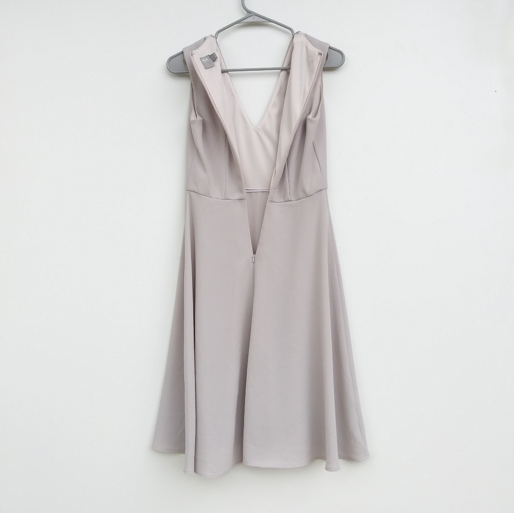 ⭐❗Final price drop❗⭐ ASOS v neck, skater, dress - Picture 9 of 10